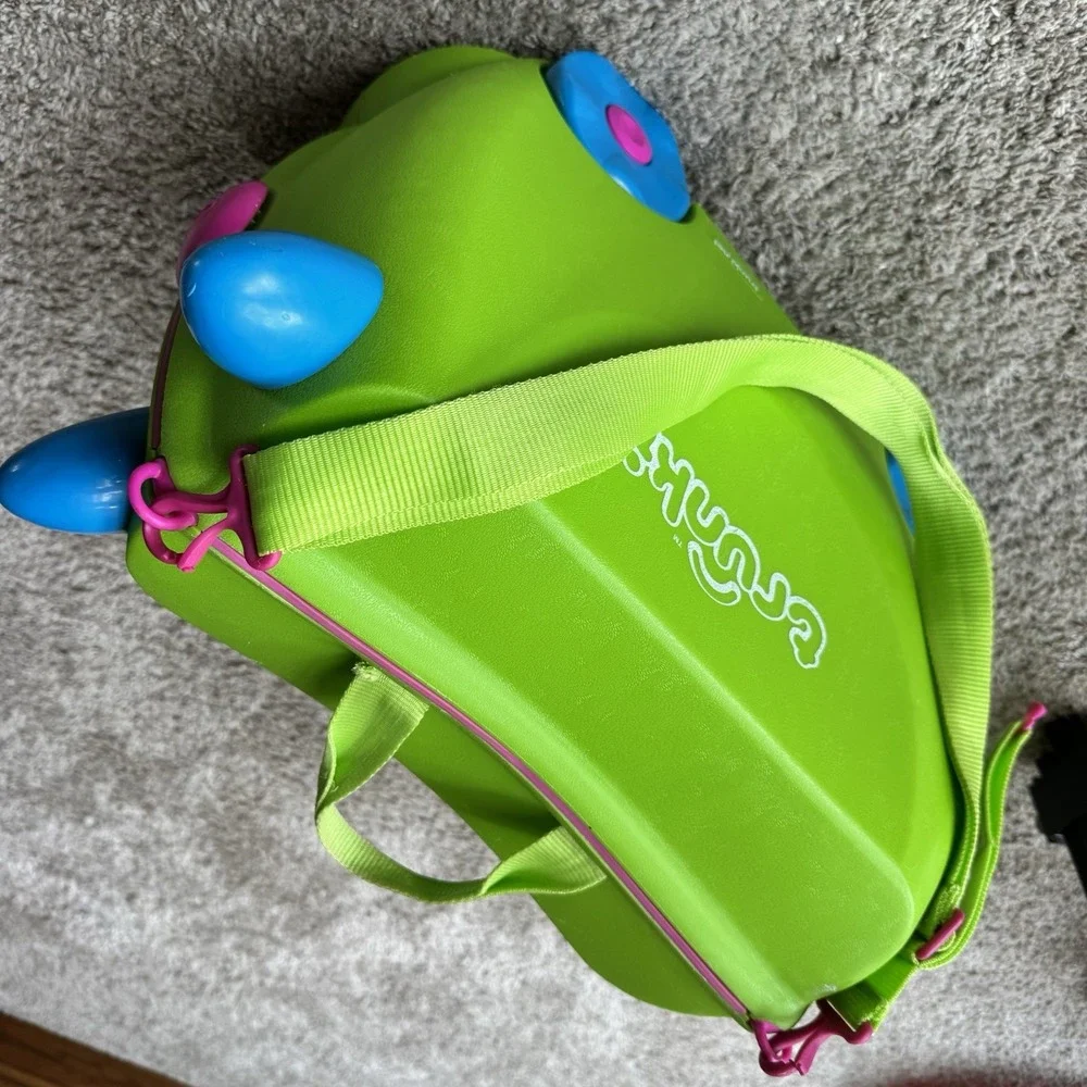 Trunki Suitcase Melissa & Doug Kids Ride On Wheeled Luggage Green w/ Blue Wheels
